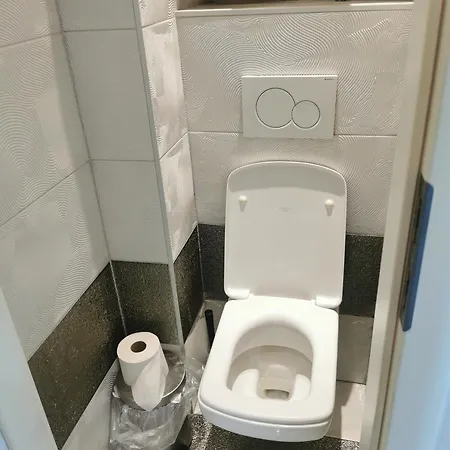 Modry Apartman, Racianska 29, *